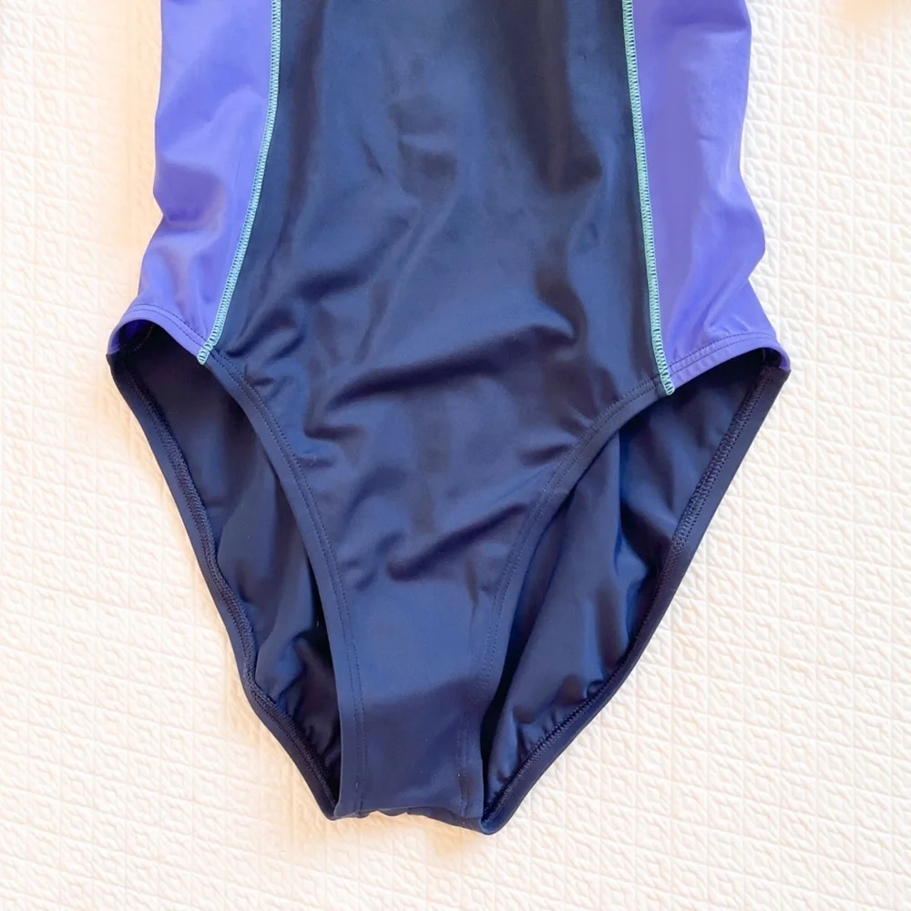 NWT NIKE Girls One Piece Racing Swimsuit Size L